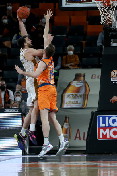 而这一点在 而这一点在