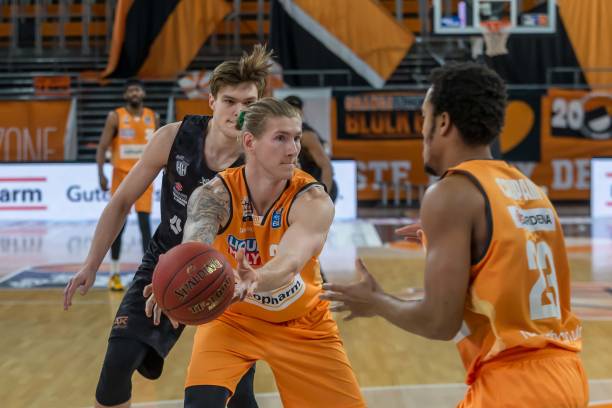 尤其是在地 尤其是在地