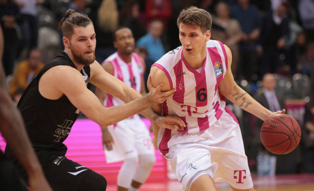 他们在主场 他们在主场