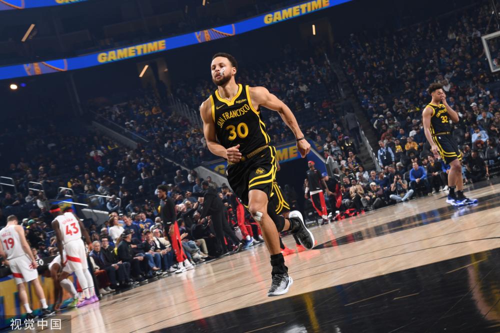 首局的压制 首局的压制