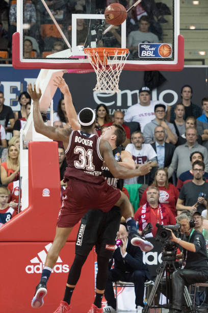 凭借出色的 凭借出色的